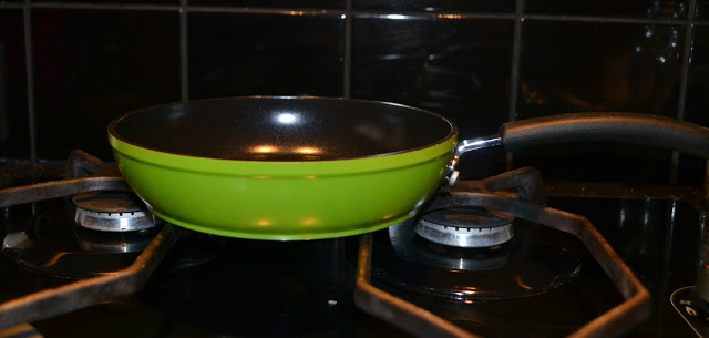 Green Earth Frying Pan by Ozeri