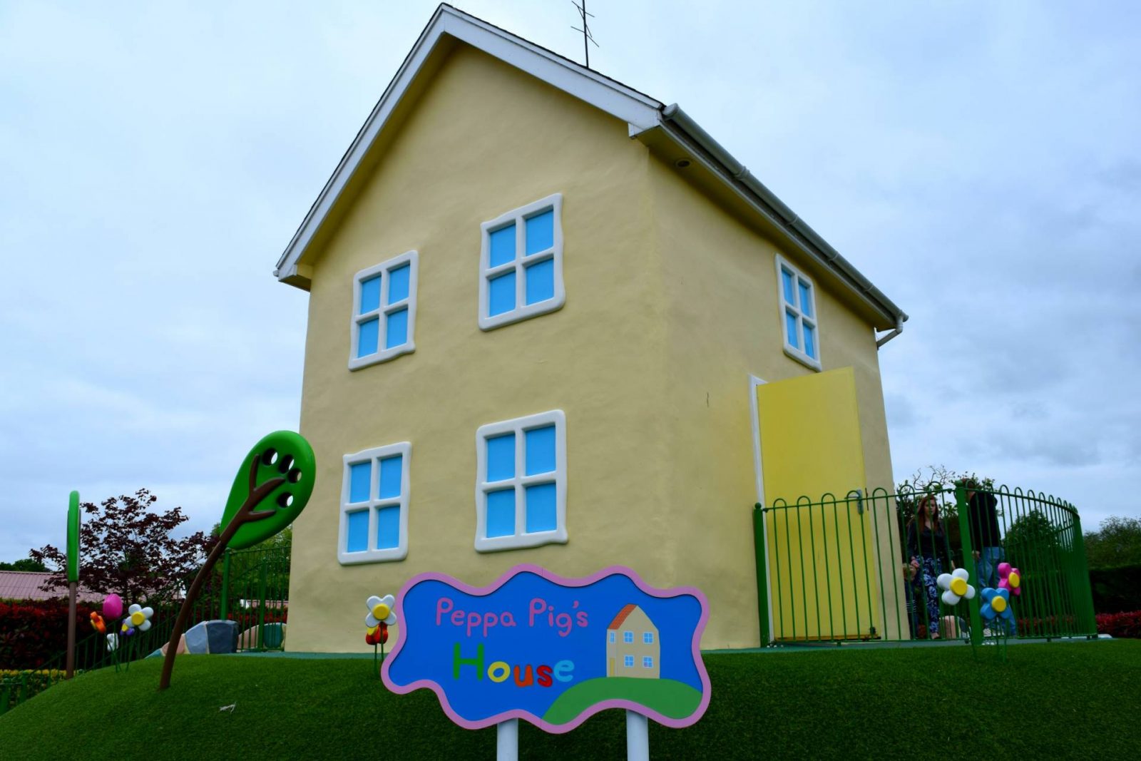 Peppa-Pig-World-house