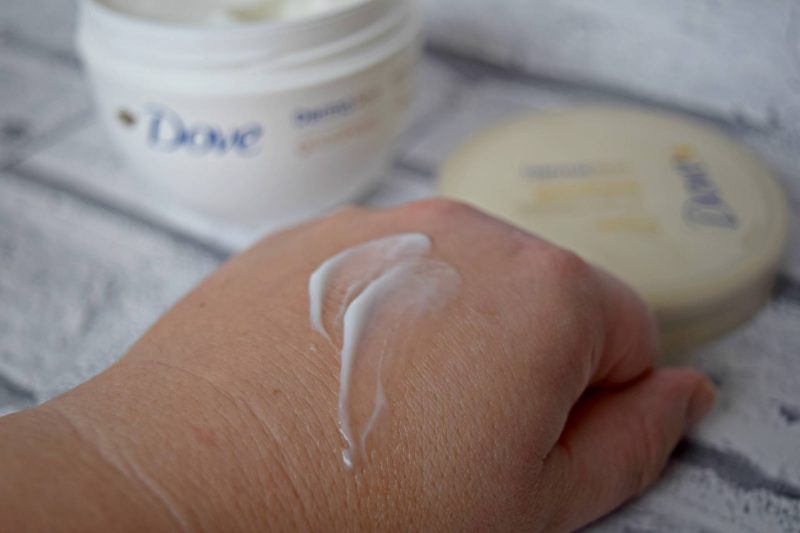 dove-dermaspa-on