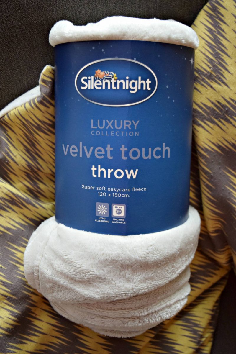 silent-night-throw