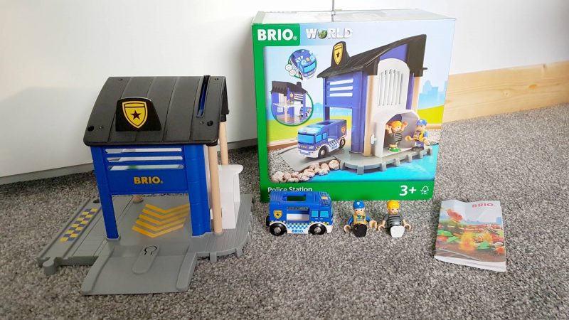 Brio-police-station