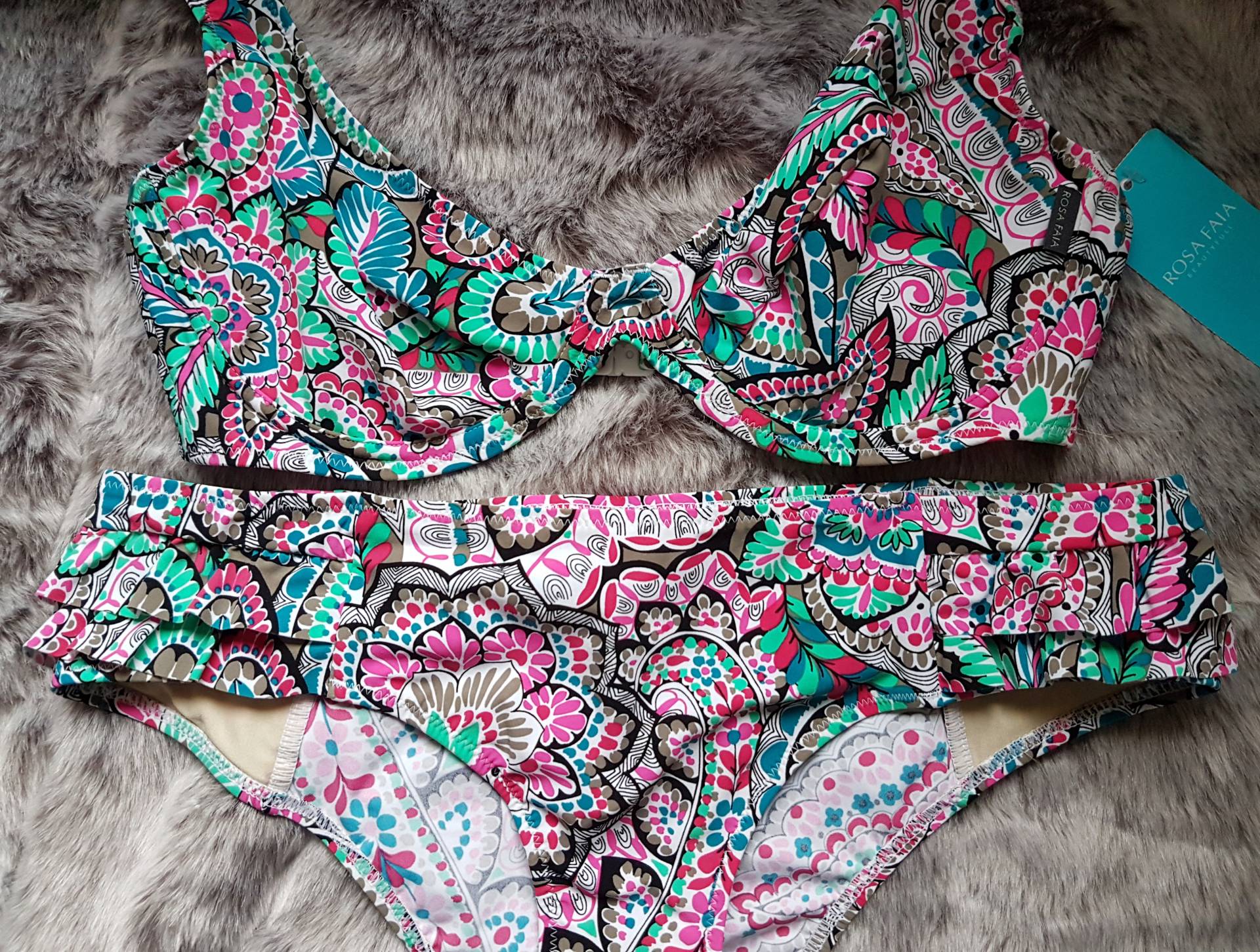 Win two gorgeous bikinis from Rosa Faia - Rock and Roll Pussycat