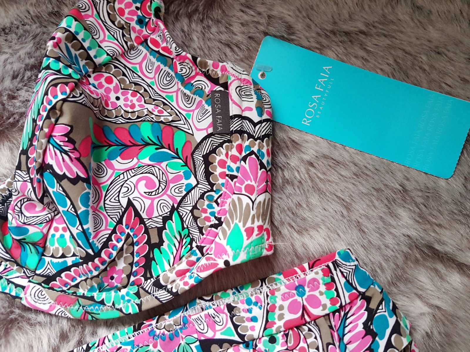 Win two gorgeous bikinis from Rosa Faia - Rock and Roll Pussycat