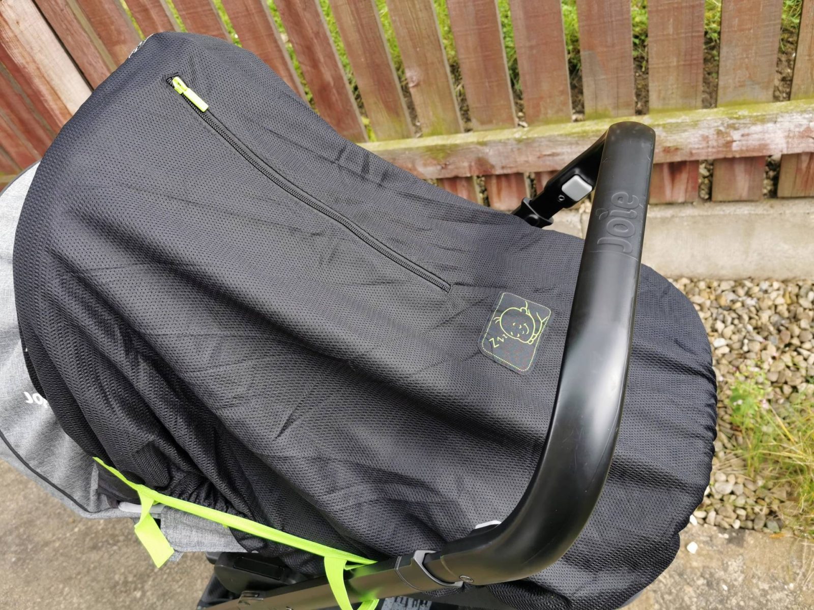 snooze shade pram