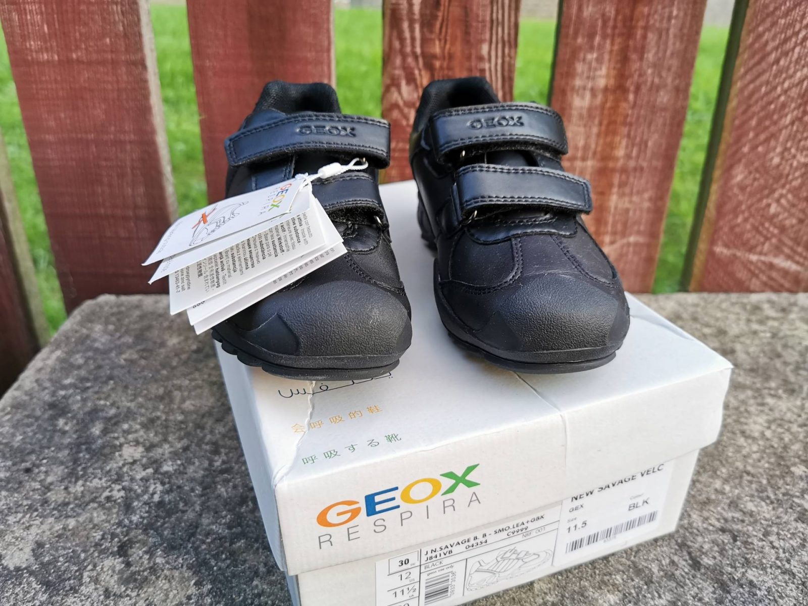 Geox 2024 velcro shoes